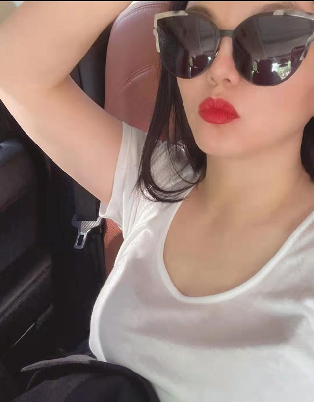 王岳伦宣布离婚后删除声明,被曝三天约会两个美女,私生活太混乱