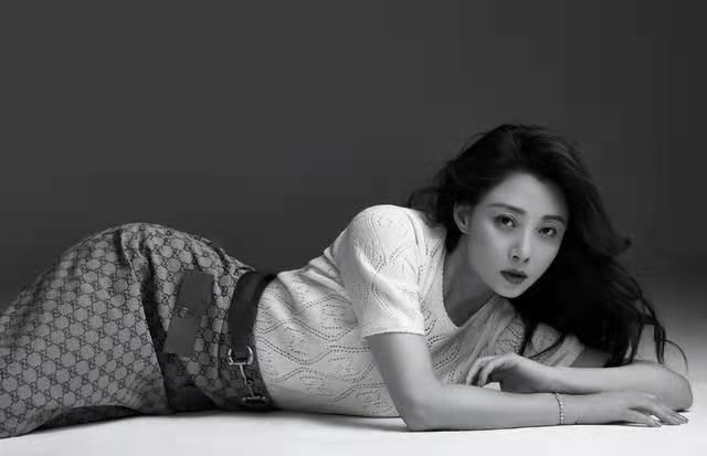 这些女星的身材告诉你：“干干瘪瘪”不叫美，珠圆玉润才更有韵味