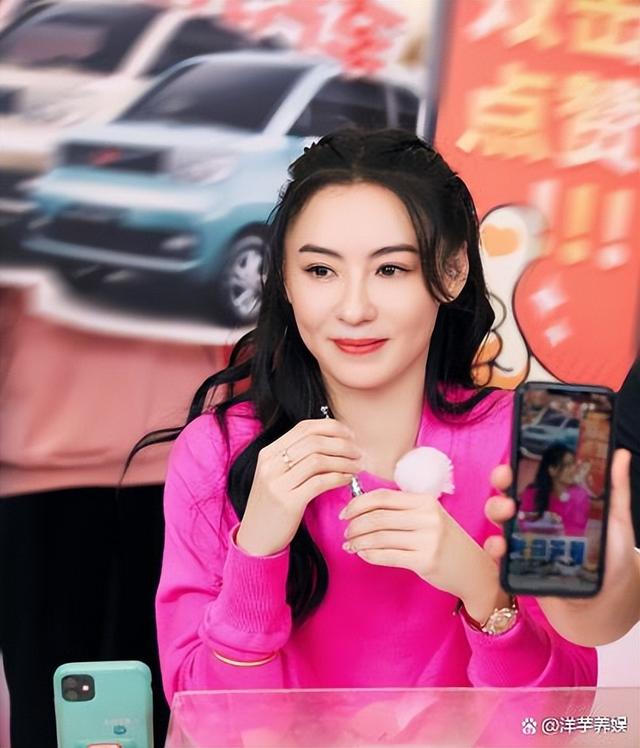 三大美女杂志封面大片VS:富贵性感,优雅迷人,这局张柏芝完胜