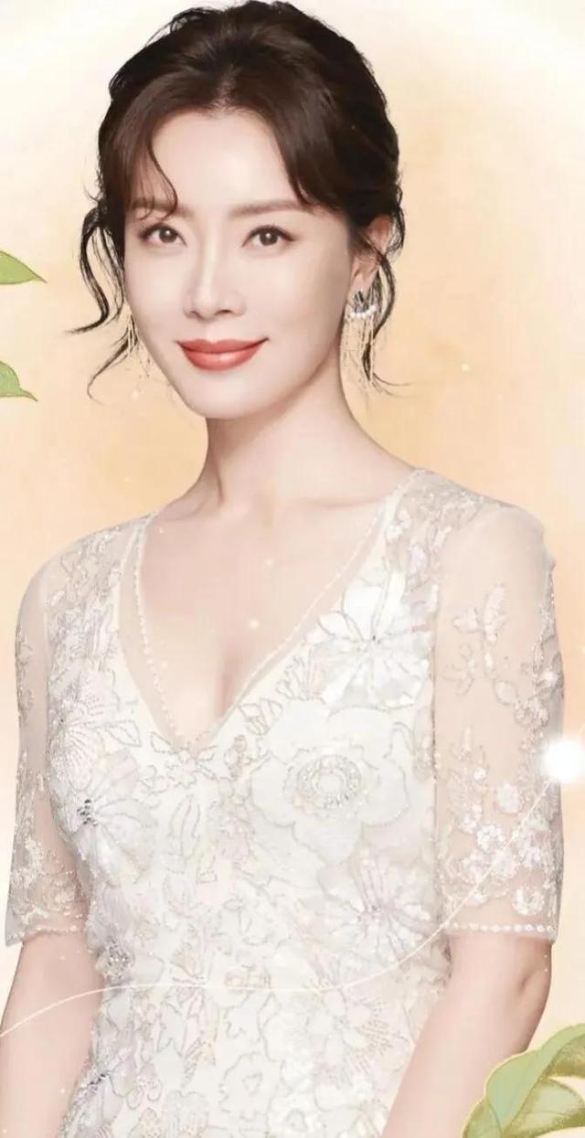 优雅漂亮的东方美女！