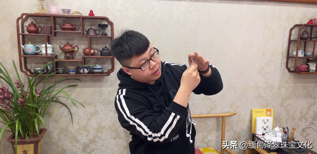 2分钟挑测出适合自己戴的戒指，测指圈也可以很容易，你学会了吗