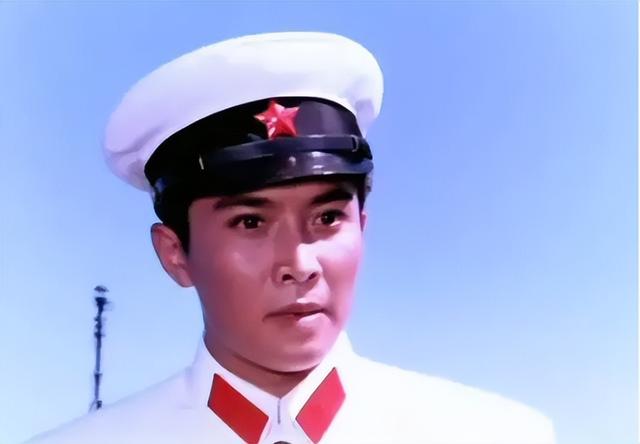 同样是演军人，王心刚、唐国强、吴京、张译等人究竟谁的气质更像