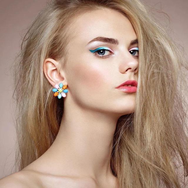 国外美女摄影:简直太漂亮了