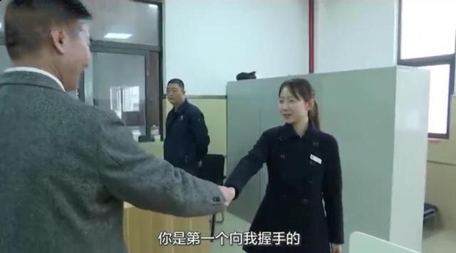 90后美女入殓师李淑萍：从不主动和人握手，一天只能缝合一具遗体