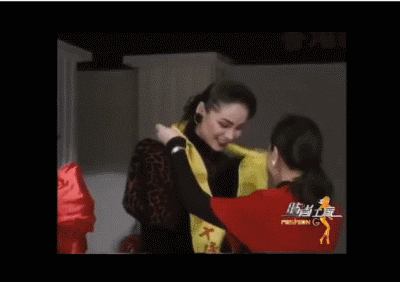 31年前内地“港姐”大赛，不露胸、屁股一样美：当年审美正常