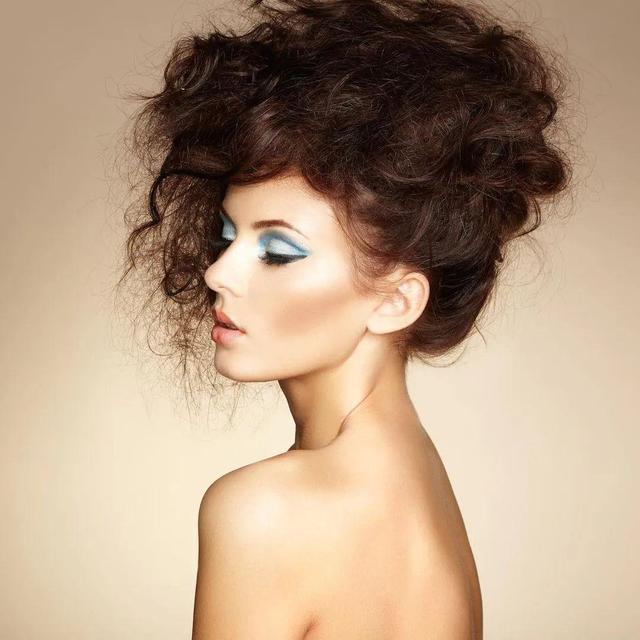 国外美女摄影:简直太漂亮了