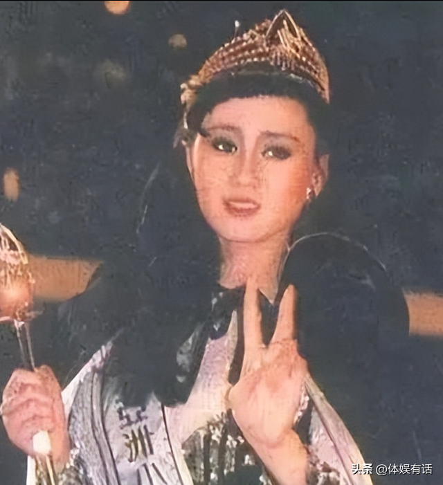 再看5位亚洲小姐：拍三级，揭丑闻，争名夺利犹如宫斗计