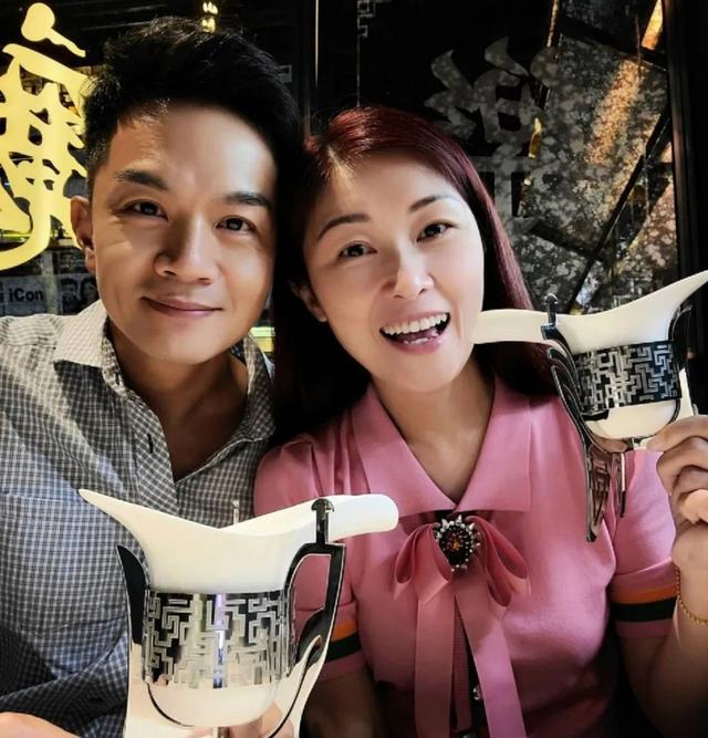 TVB前绿叶做足20年被逼走 转做网红收入丰厚！为丈夫连生三胎