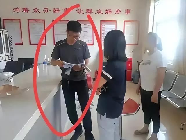 女服务员被镇党委书记和黑社会头子轮奸,这种行为简直是丧尽天良