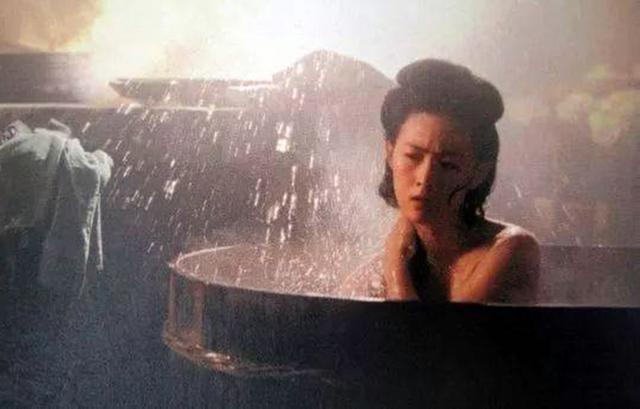电视剧不敢拍的“下半身”，藏着演员们的7大秘密，看了一言难尽