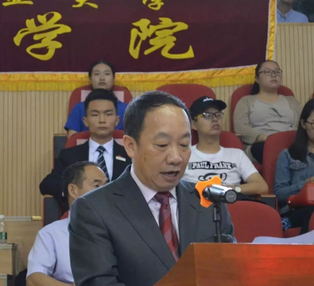 云南美女书记罗敏：同时给3位上司当情人，涉及3000万赃款被判刑