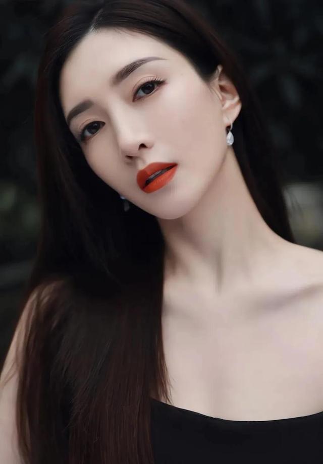 优雅漂亮的东方美女！