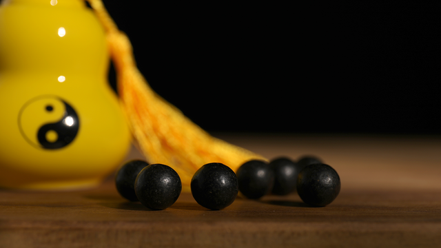 湖南挖出一座道教古墓，墓中出土神秘女子，尸体历经千年不腐