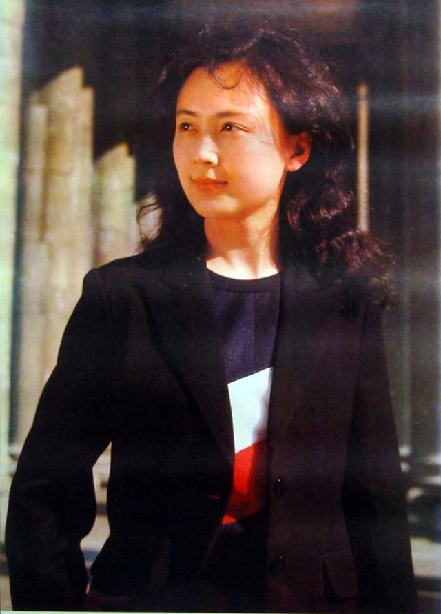 80年代“氧气美女”赵静 23张美照欣赏 不仅是俏丽花旦 还是贤妻良母
