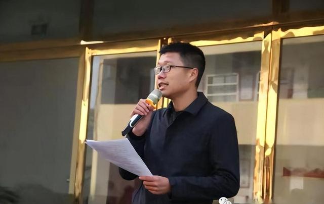 女服务员被镇党委书记和黑社会头子轮奸,这种行为简直是丧尽天良