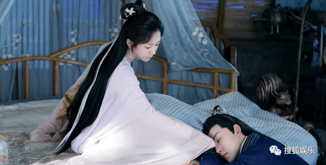 控诉前夫高新杰婚内孕期出轨女演员？但张君竹自己好像也挺吓人啊