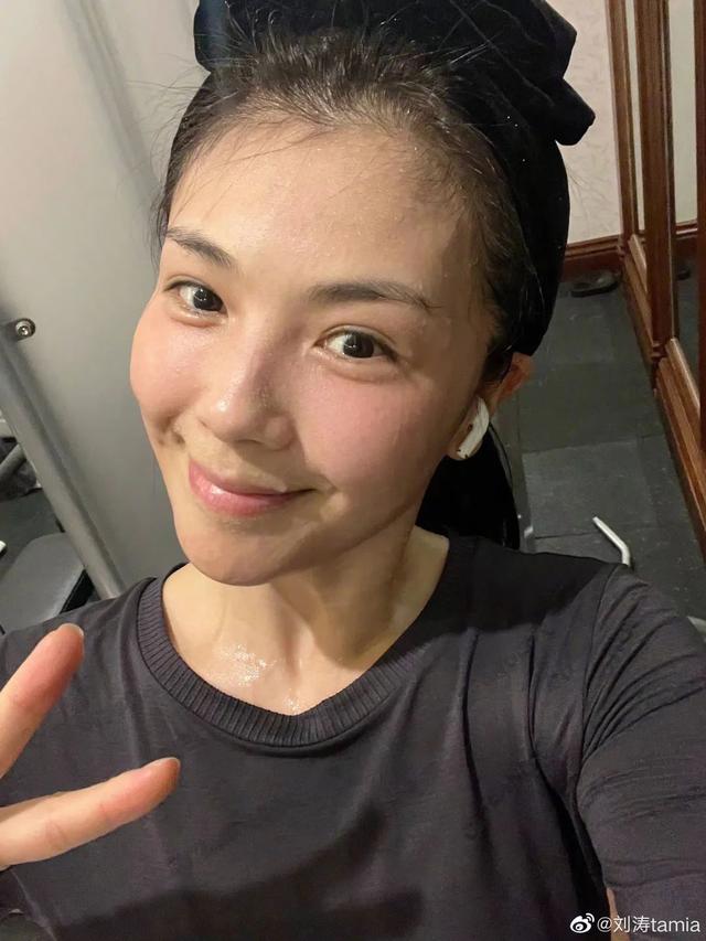 刘涛公开回应离婚：14年婚姻真的走到尽头了吗？