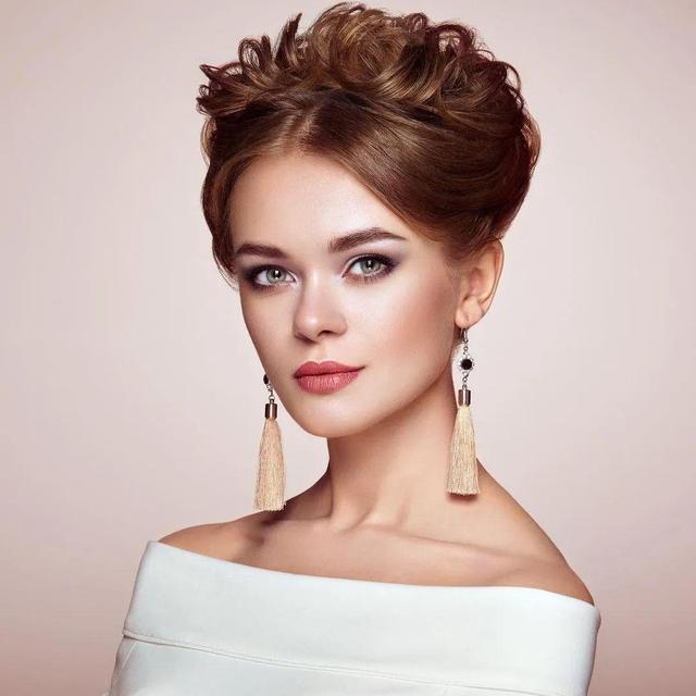 国外美女摄影:简直太漂亮了