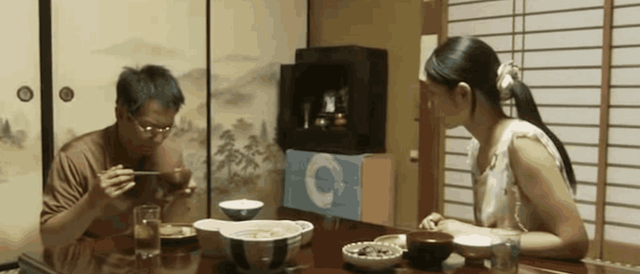 喜欢装柔弱的心机女肆意玩弄同事,怨屋本铺