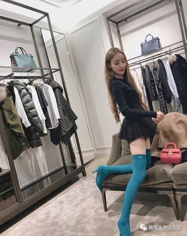 「内涵美女图」大胸妹纸要够凶才可爱哦!