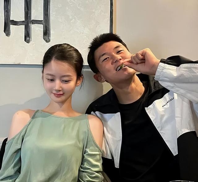 世界杯“亚洲太太”才真惊艳，多人模特出身，一个比一个风情万种