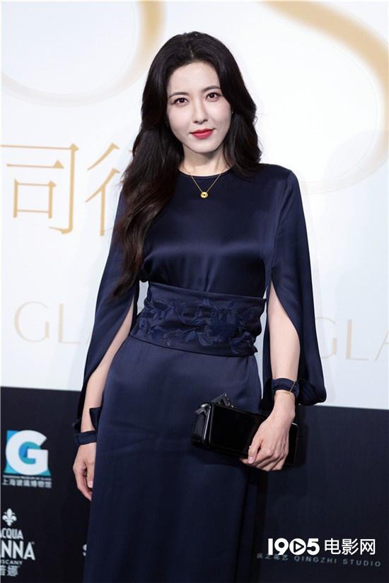 多位女星美艳同台 佟丽娅明艳大气娜扎深V秀美腿