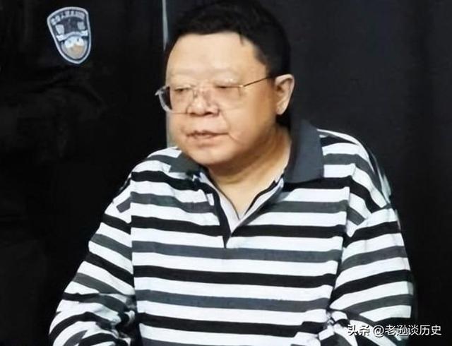 “扫黑局长”文强覆灭记：霸占警花十余年，被捕时家中发现2000万