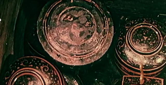 湖南挖出一座道教古墓，墓中出土神秘女子，尸体历经千年不腐