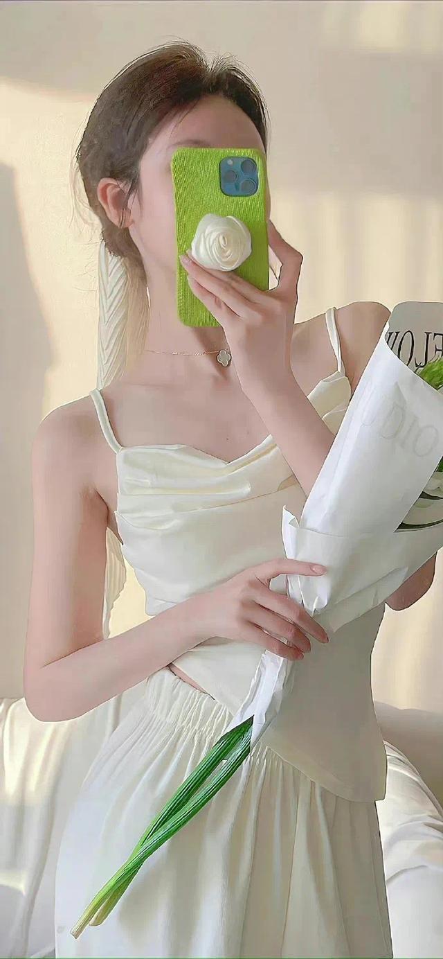 美女好身材高清手机壁纸图