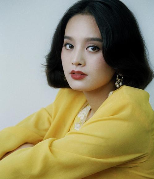 这些女星的身材告诉你：“干干瘪瘪”不叫美，珠圆玉润才更有韵味