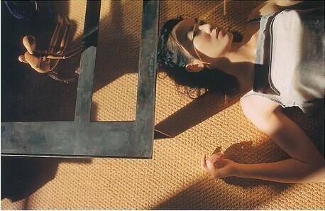 林熙蕾早年大尺度写真 轻解内衣双峰傲人