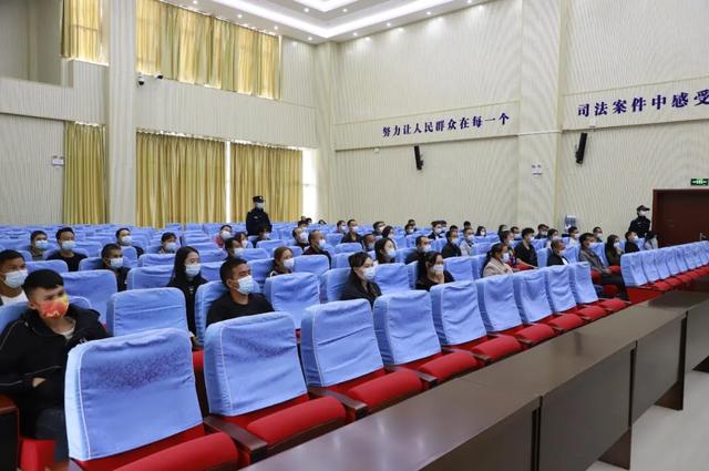 小心！你的网恋对象可能是假的 定情信物也可能是假的