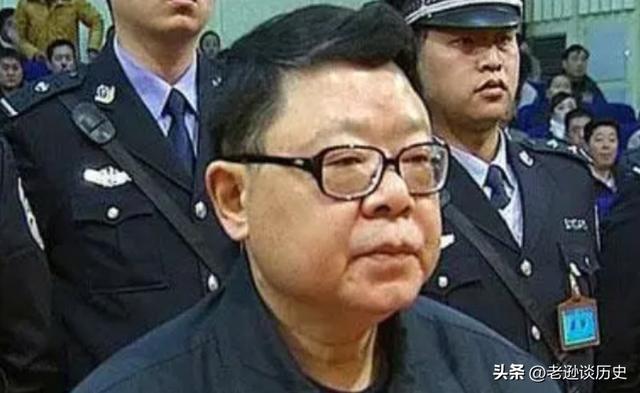 “扫黑局长”文强覆灭记：霸占警花十余年，被捕时家中发现2000万