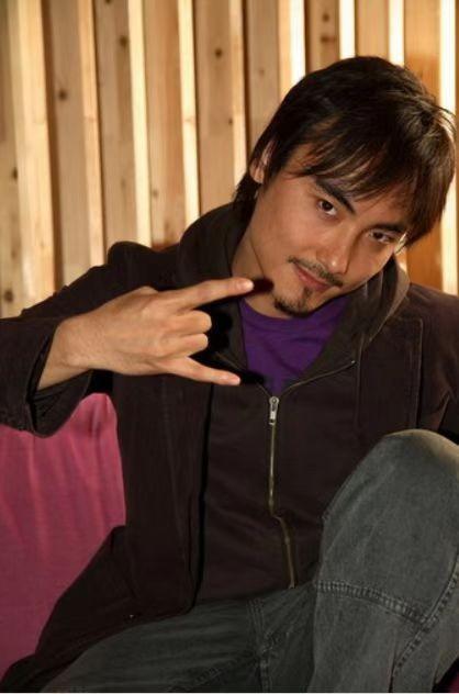 超女何洁:一场互撕的婚姻,3个孩子2个爹,她到底想要什么呢?