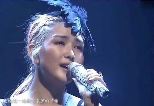 超女何洁:一场互撕的婚姻,3个孩子2个爹,她到底想要什么呢?