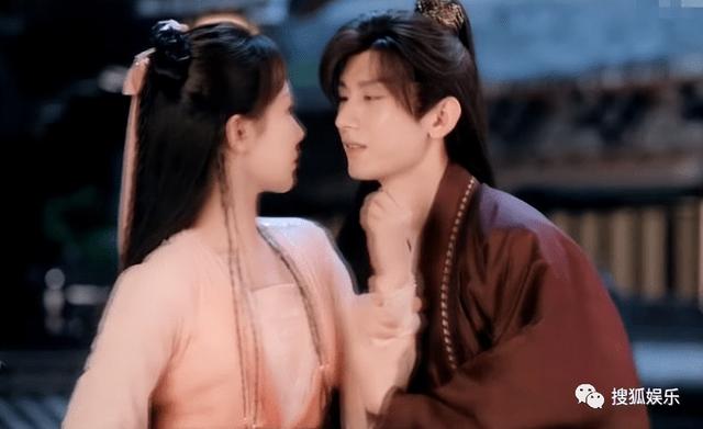 控诉前夫高新杰婚内孕期出轨女演员？但张君竹自己好像也挺吓人啊