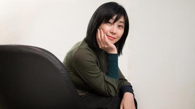 美女律师赖芳玉：为张清芳争取16亿赡养费，接手大S李靓蕾离婚案