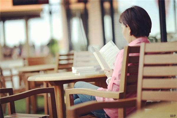 当男人真心爱上一个女人时，就会这样去心疼她