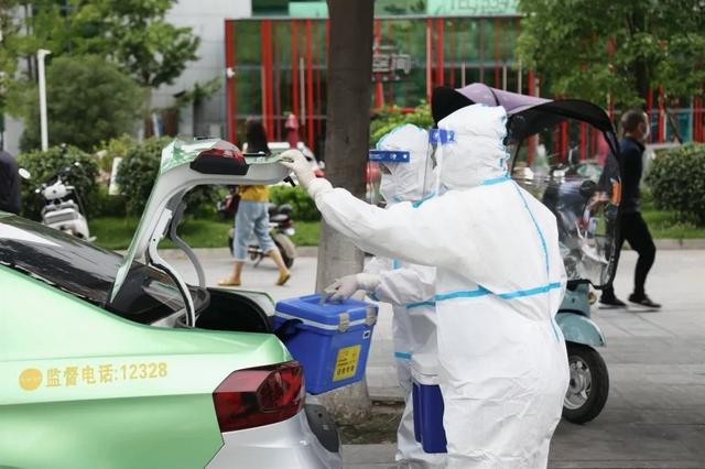 一群人守护一座城，一座城保护一群人