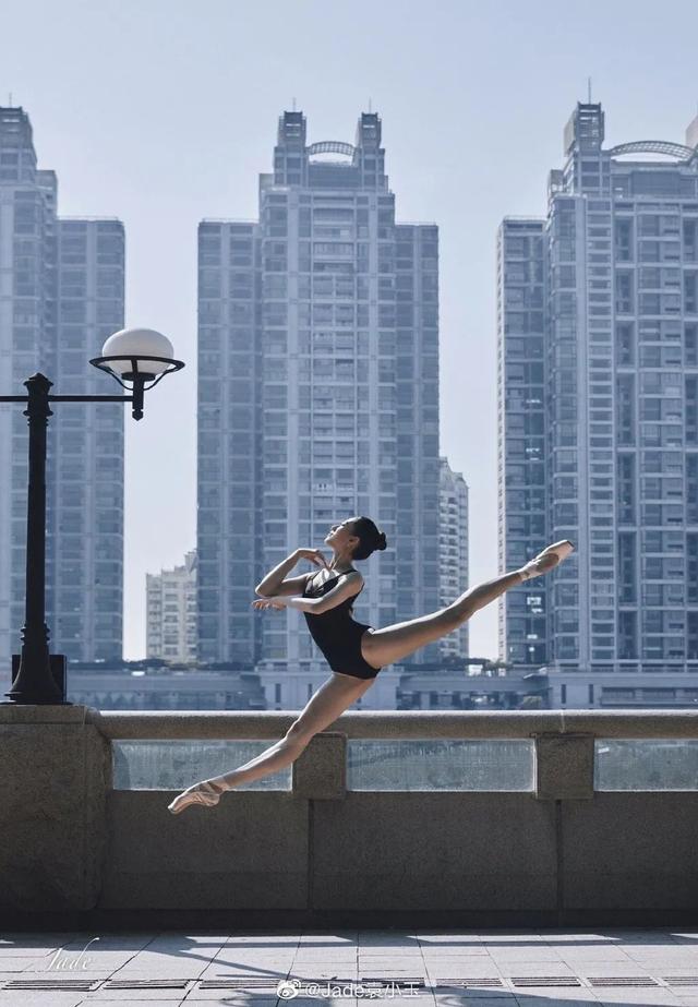 20位中国美女“一字马”，美炸了