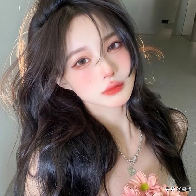 青春阳光可爱女生头像，花心少女清纯女子