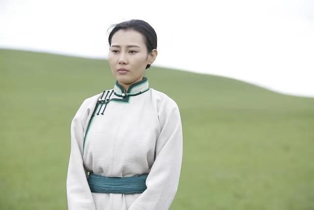 终于有一部电影，拍出了最不该被忘记的“草原母亲”