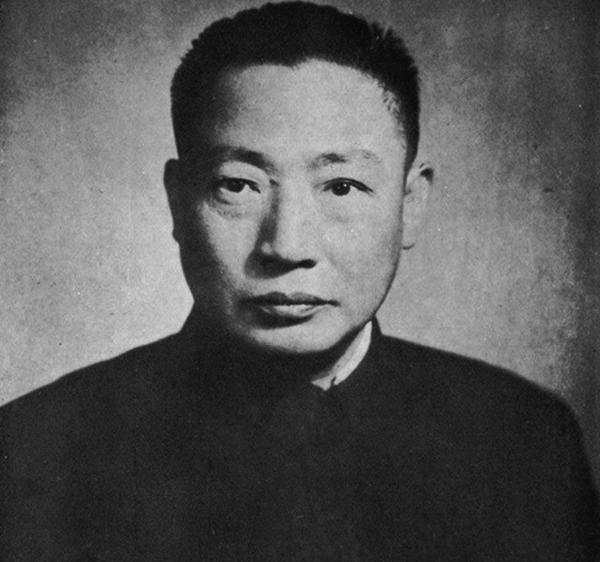 毛人凤在妓院偶遇女特工，被戴笠特批结婚，还生了八个孩子