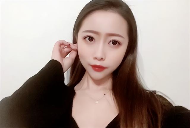 24岁女孩烧伤928天后重生!12次手术仍不放弃,向河南灾情捐500元