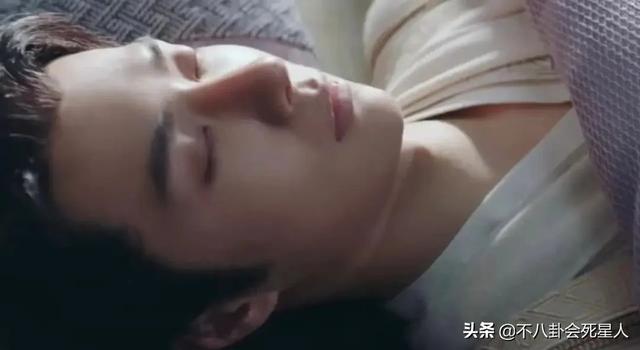 有种“整容”叫鼻子变了,萧亚轩近照像格格巫,袁姗姗认不出