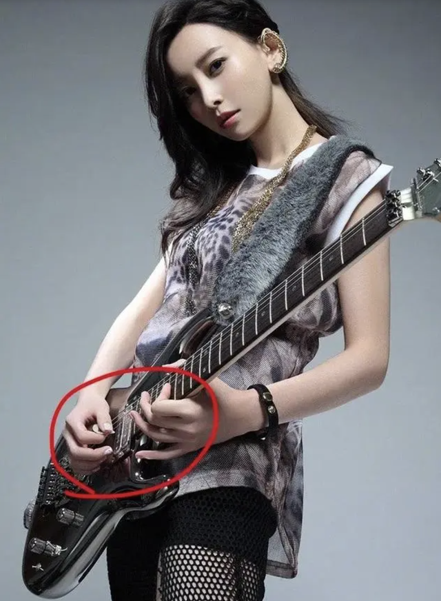 明明是女人,但却自称是“男人”,承认自己的性别有那么难吗?