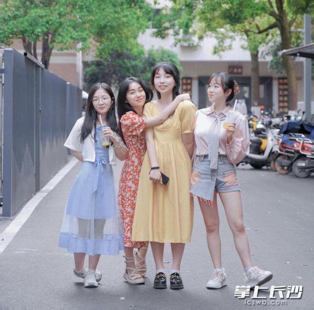 满屏都是优秀！湖南大学两个女生宿舍全员保研