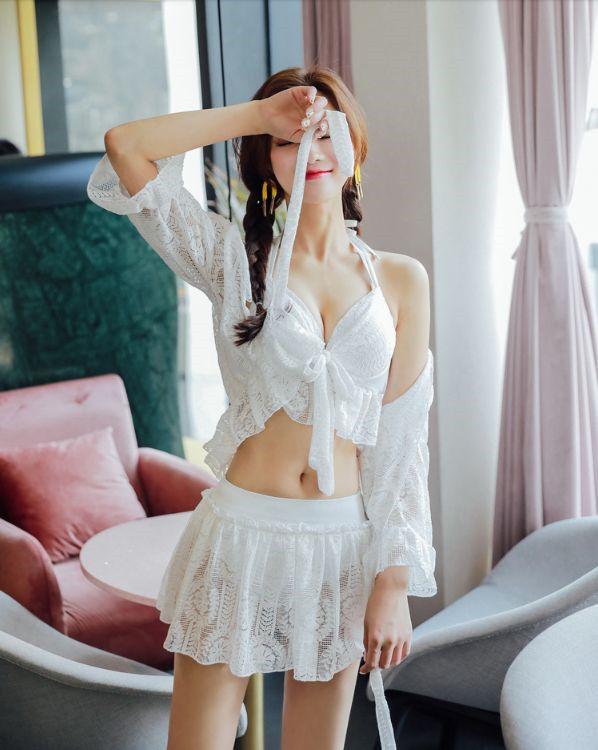 时尚魅力的比基尼美女,身材凹凸有致,气质不凡