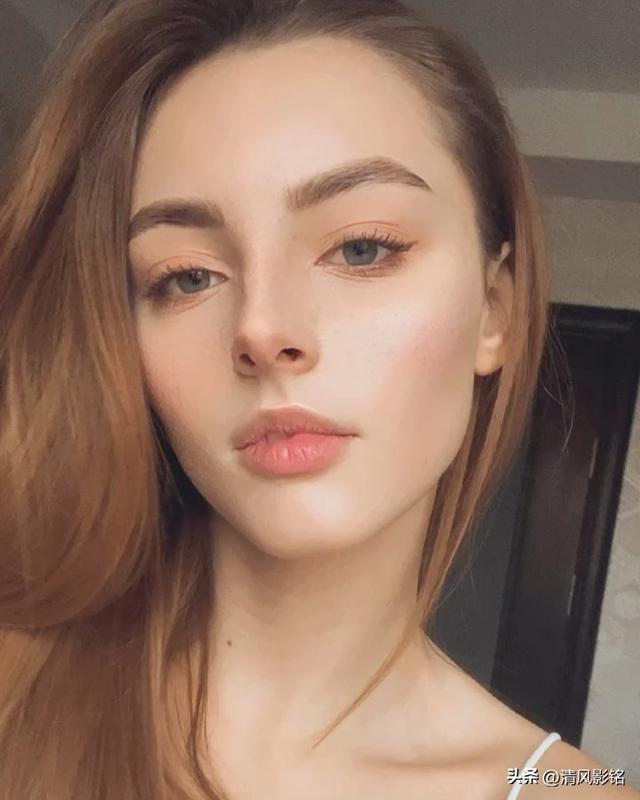 超深邃的绿色眼眸！白俄罗斯美女小姐姐Marina Bondarko美照