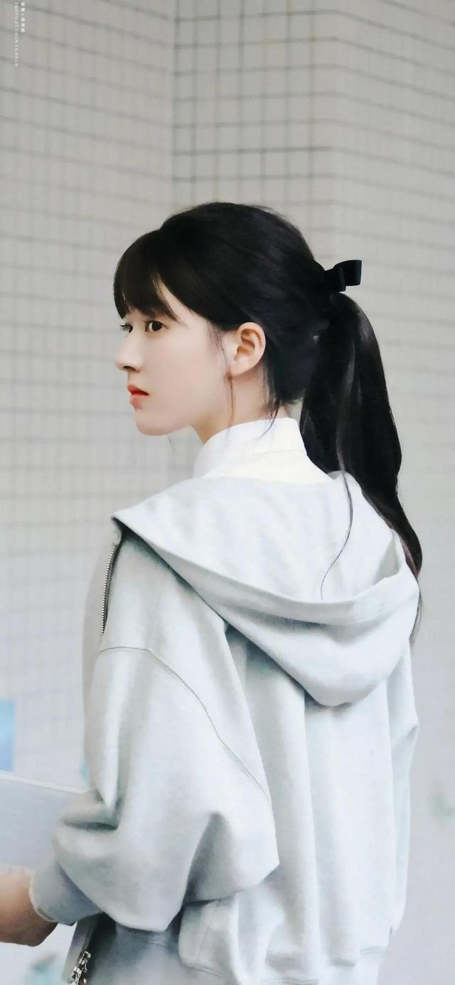 11岁女孩单词抄写作业